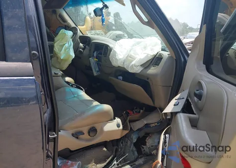 2002 Ford F150 Lariat/Xlt z USA, uszkodzony, nr VIN 1FTRW08L12KB47567